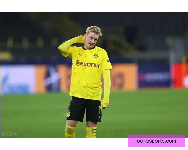 希普引领英格兰女足中场核心发挥决定比赛胜负能力分析